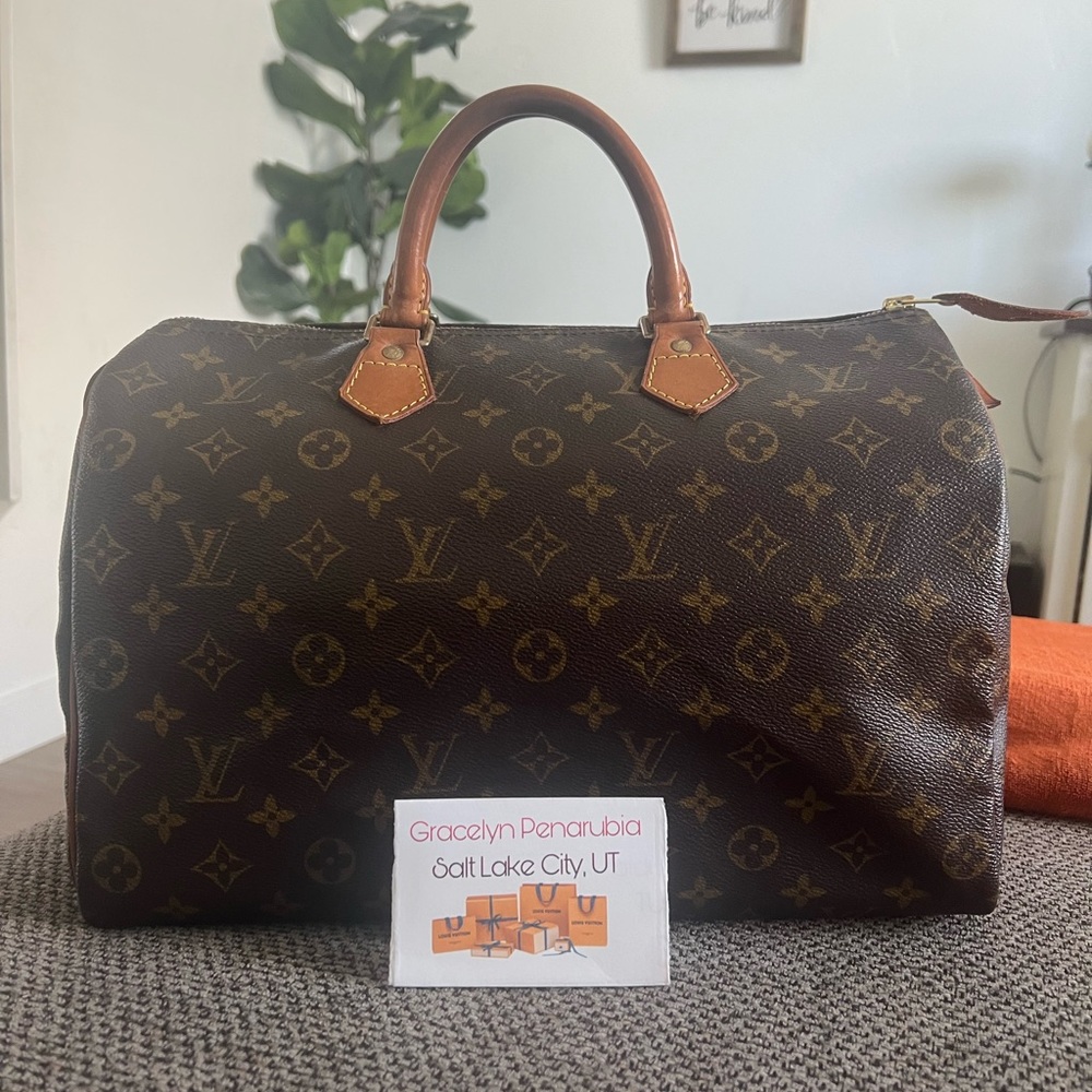 Louis Vuitton Speedy 35